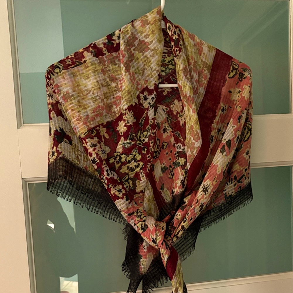 Beautiful Multi-patterned Square Scarf
